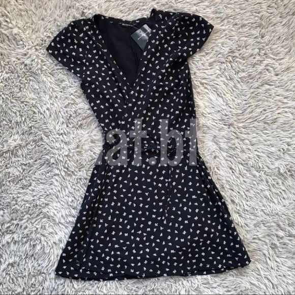 Brandy Melville Floral Robbie Wrap Dress - Picture 1 of 3